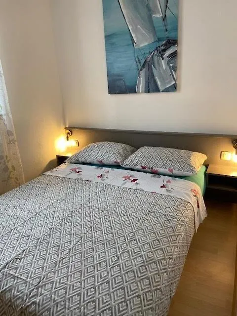 Morska Pahulja Apartment Punat 0*,  Croatia