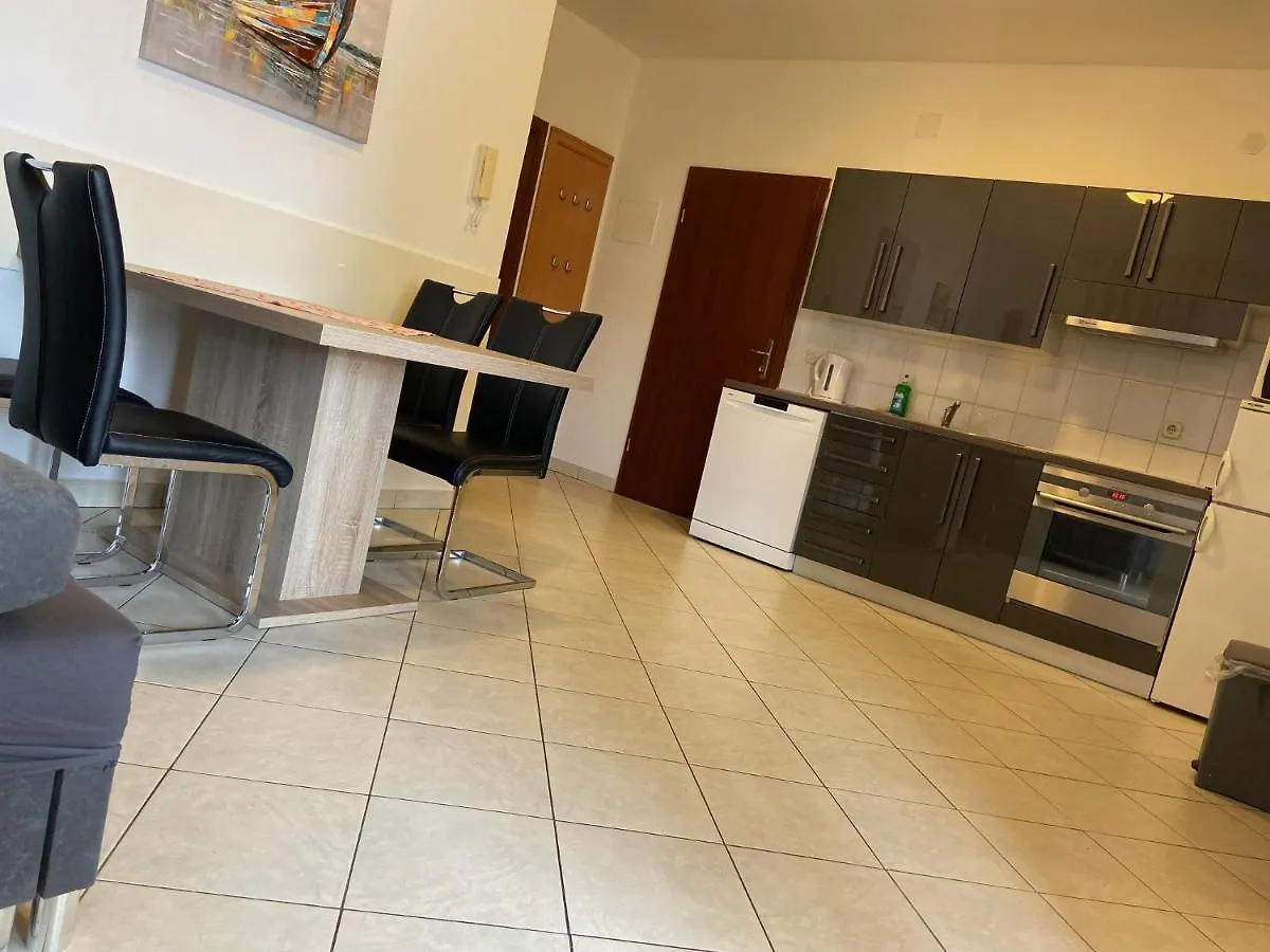 Morska Pahulja Apartment Punat Croatia